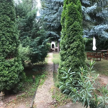 Platanus Vendeghaz לינה וארוחת בוקר זמראדי