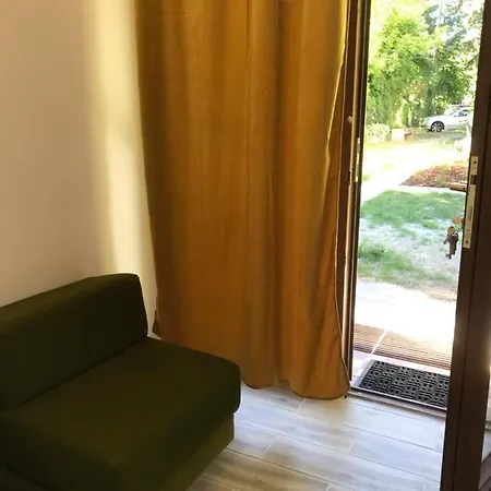 Platanus Vendeghaz לינה וארוחת בוקר *