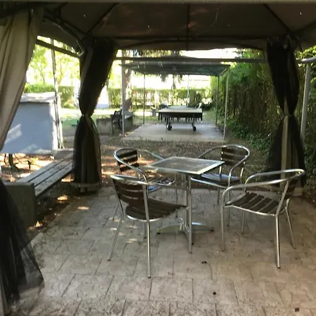 Platanus Vendeghaz B&B Zamárdi